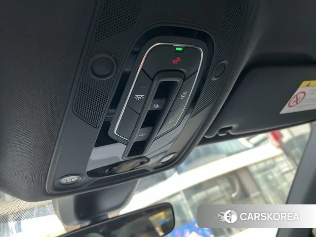 Audi Q5L id 4290693 из Китая 12