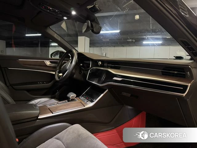 Audi A6L id 3913654 из Китая 12