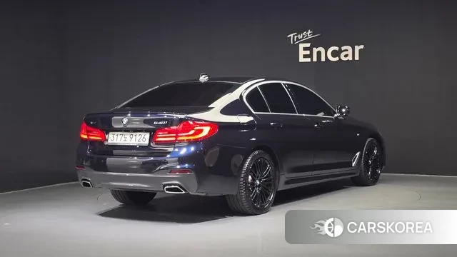 BMW 5 Series (G30) id 3202918 из Кореи 12