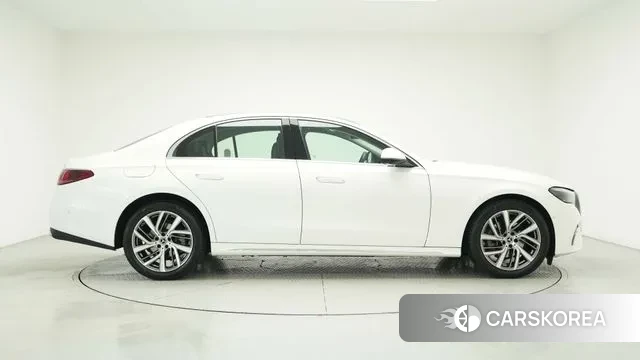 Mercedes-Benz E-Class W214 id 3052728 из Кореи 10