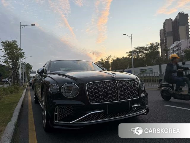 Bentley Flying 2025 Черный из Китая, фото 2