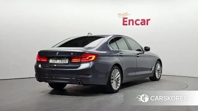 BMW 5 Series (G30) id 3330737 из Кореи 12