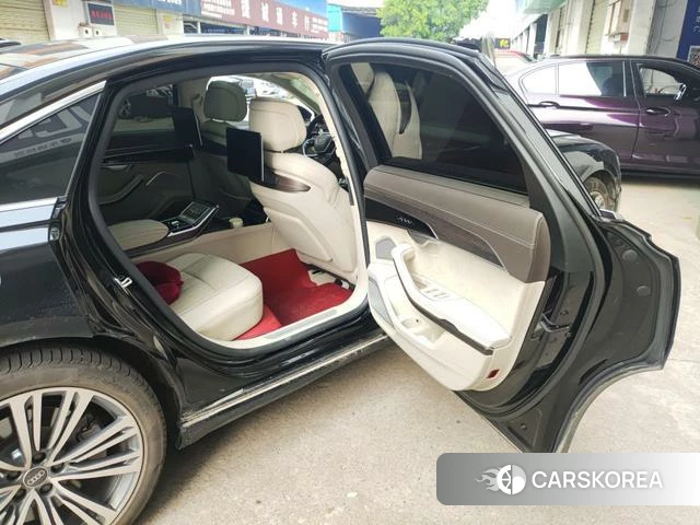 Audi A8 2021 Черный из Китая, фото 2
