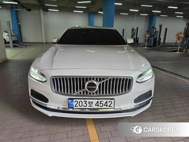 Volvo S90 2023 Белый из Кореи, фото 2