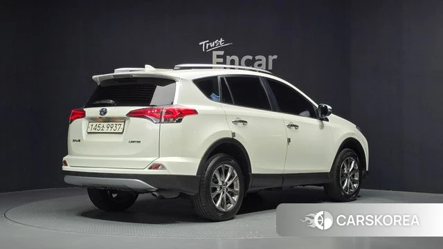 Toyota RAV4 id 4689343 из Кореи 12