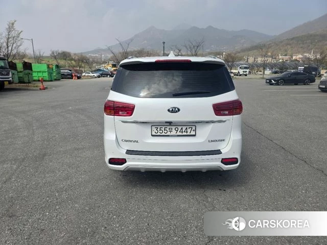 Kia The New Carnival id 4435104 из Кореи 8