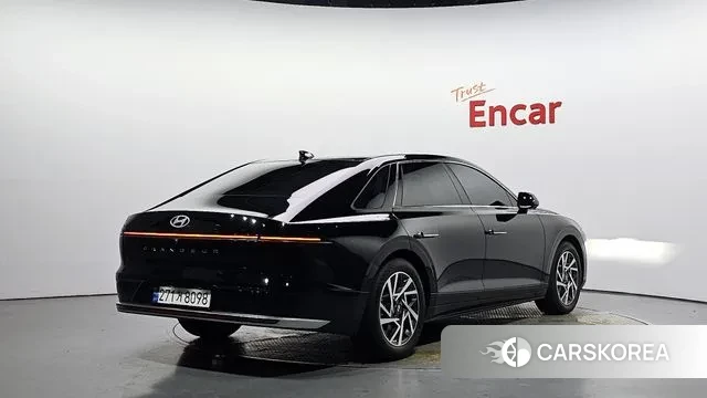 Hyundai Grandeur (GN7) id 3043024 из Кореи 12