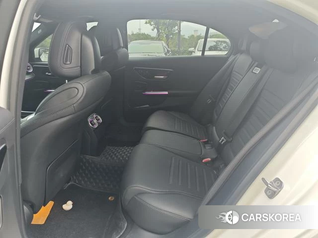 Mercedes-Benz Class C 2024 Белый из Китая, фото 2