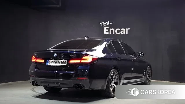 BMW 5 Series (G30) id 3348403 из Кореи 12