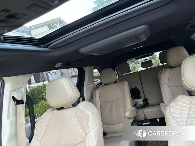 Toyota Sienna 4th Generation 2023 Серый из Кореи, фото 2