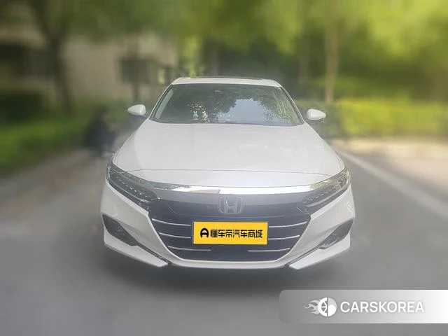 Honda Accord 2022 Белый из Китая, фото 2