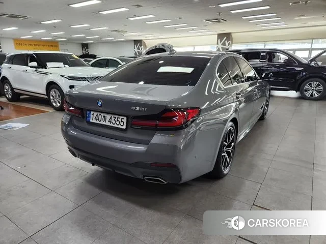 BMW 5 Series (G30) id 3586764 из Кореи 12