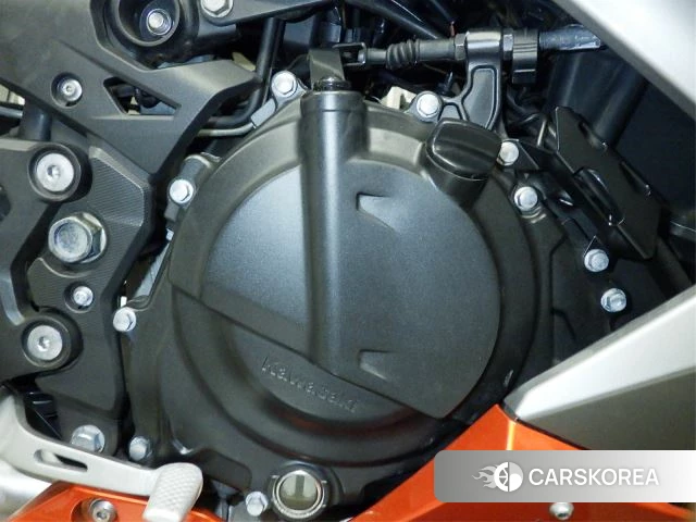 Engine photo