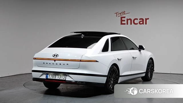 Hyundai Grandeur (GN7) id 3838920 из Кореи 12