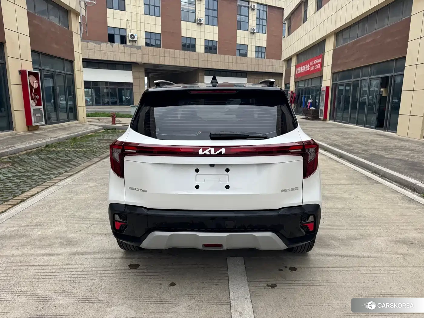 Kia Seltos 2024 Белый из Китая, фото 2