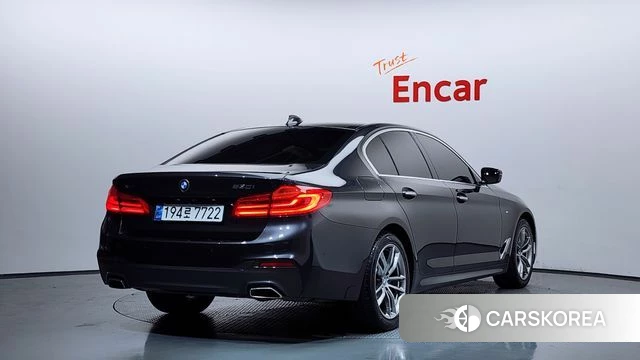 BMW 5 Series (G30) id 3937228 из Кореи 12