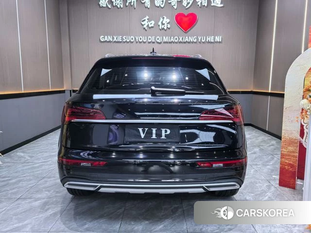 Audi Q5L 2023 Черный из Китая, фото 2