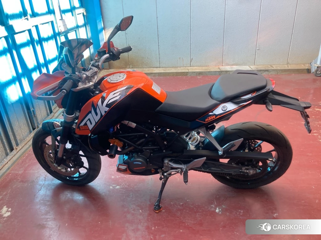Проданный KTM 125 DUKE 2016 из Японии, фото 2
