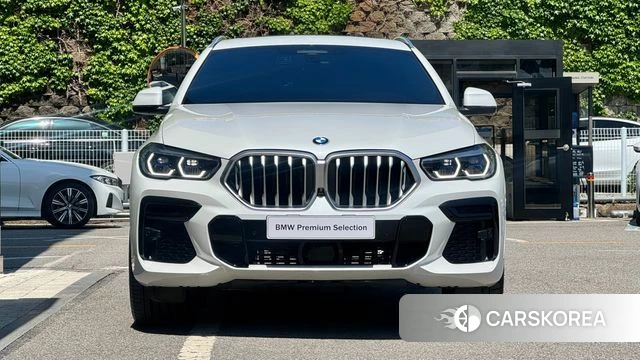 BMW X6 (G06) 2023 Белый из Кореи, фото 2