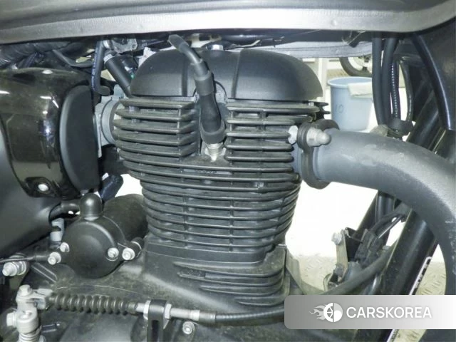 Engine photo