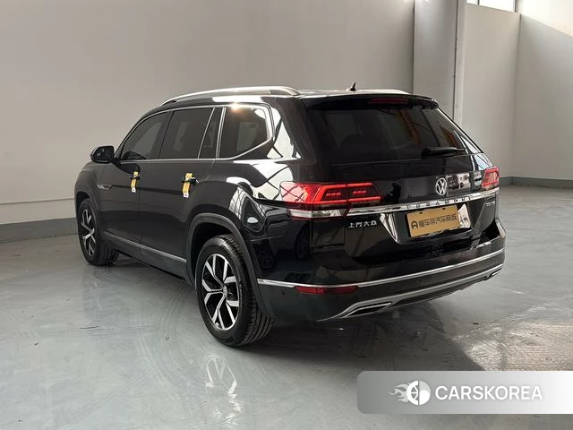 Volkswagen Tourang id 4229239 из Китая 12