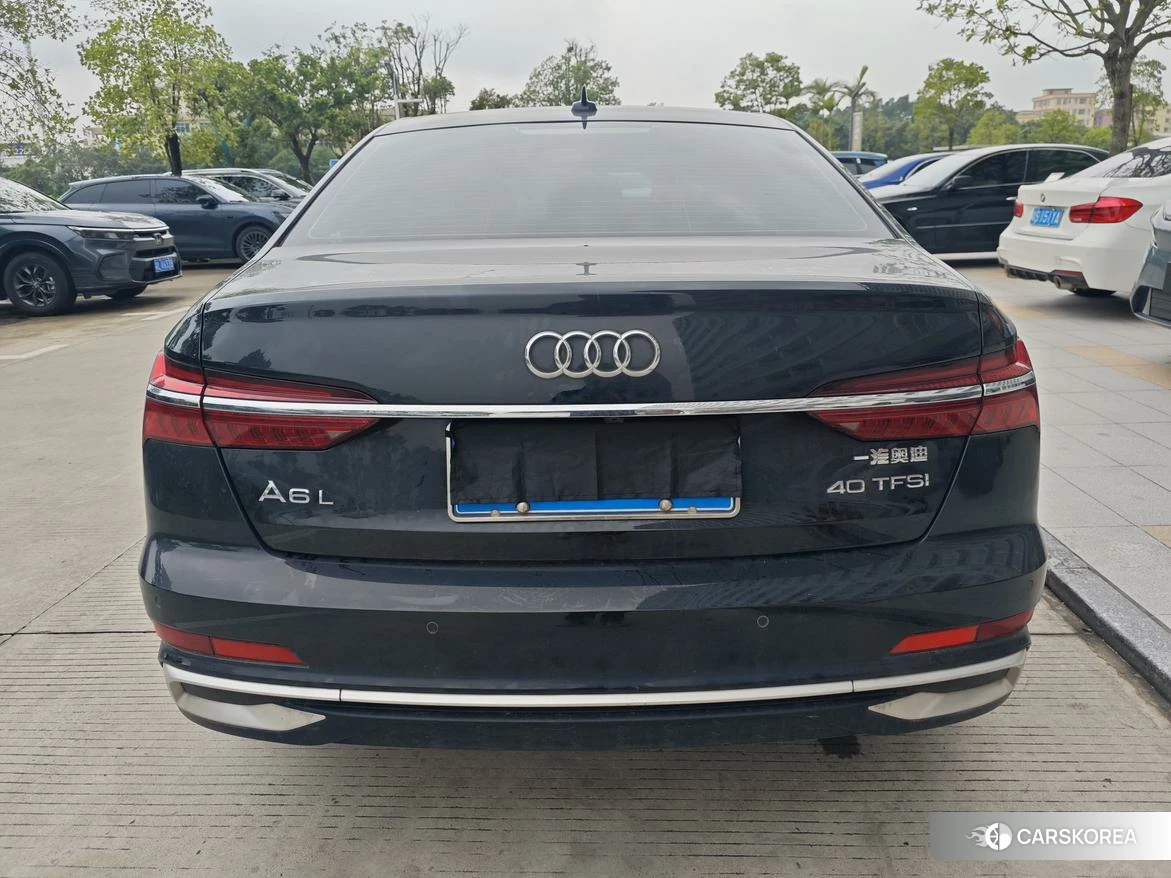 Audi A6L 2023 Черный из Китая, фото 2