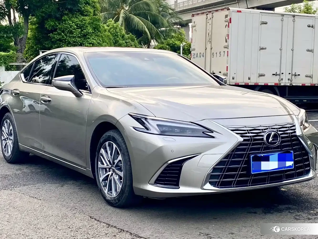 Lexus ES 2025 Silver/gray из Китая, фото 2