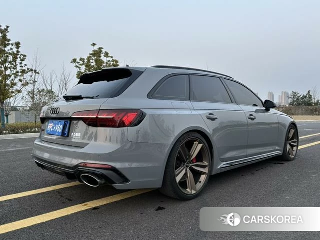 Audi RS 4 id 4240797 из Китая 7