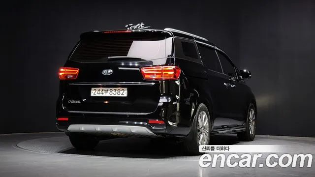 Kia The New Carnival id 2534162 из Кореи 12