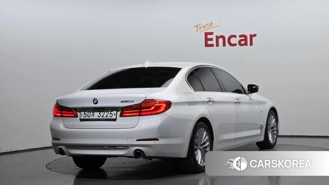 BMW 5 Series (G30) id 4339839 из Кореи 12