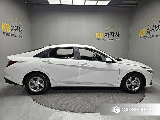 Hyundai Avante (CN7) 2021 Белый из Кореи, фото 6