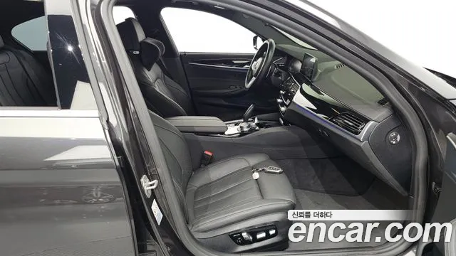 BMW 5 Series (G30) id 2790697 из Кореи 12