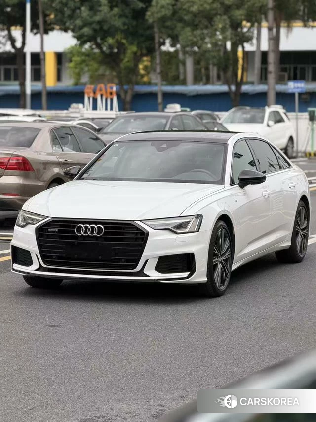 Audi A6L 2021 Белый из Китая, фото 2