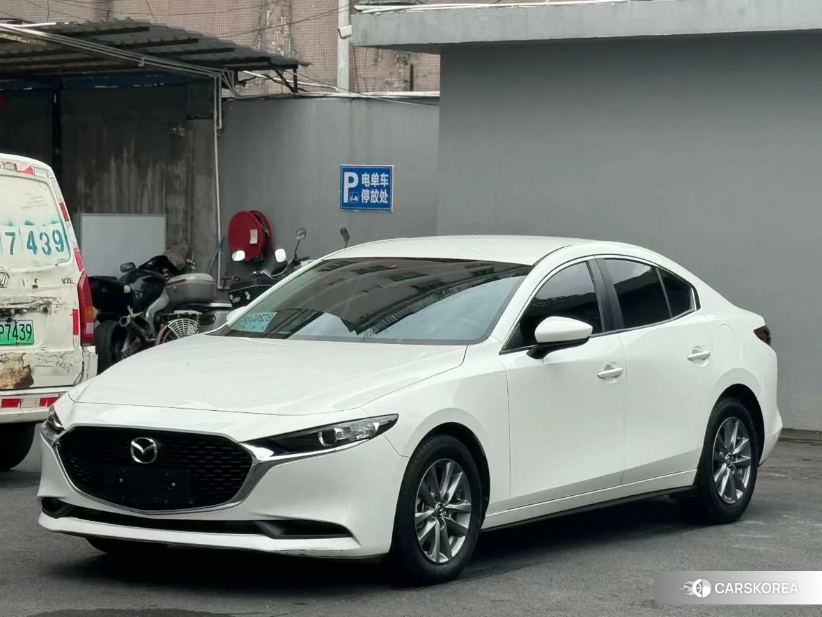 Mazda 3 Angkesaila 2022 Белый из Китая, фото 2