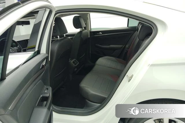 Volkswagen Bora id 4238108 из Китая 9
