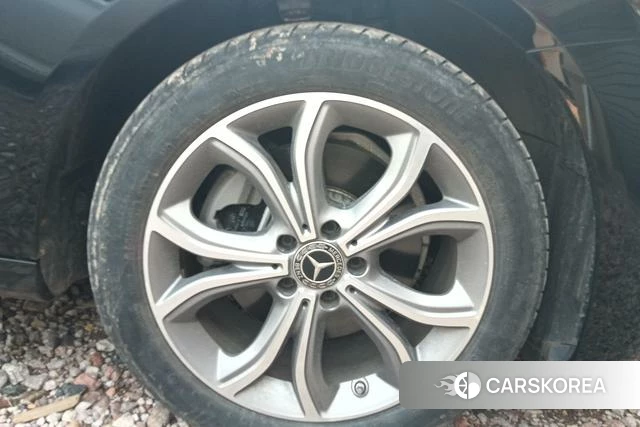 Mercedes-Benz E-class id 4271940 из Китая 9