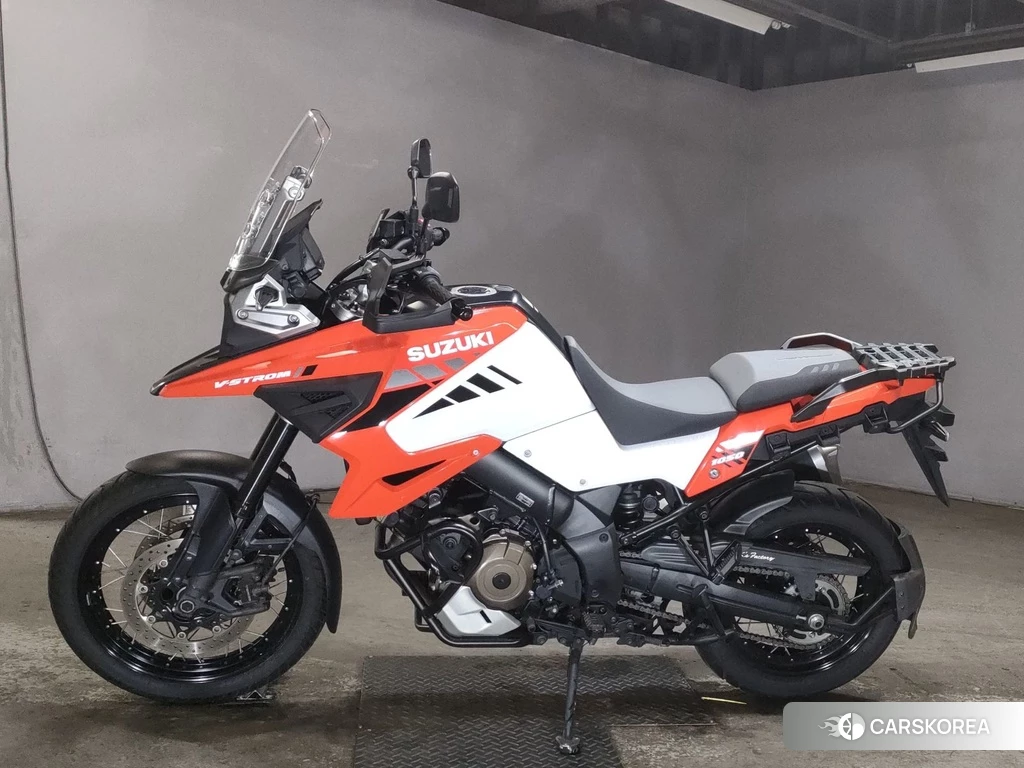 Проданный Suzuki V-STROM 1050XT 2021 из Японии