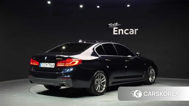 BMW 5 Series (G30) id 4520967 из Кореи 12