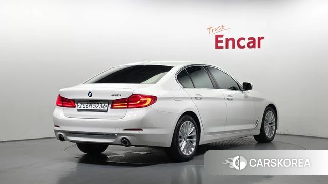 BMW 5 Series (G30) id 4530450 из Кореи 12
