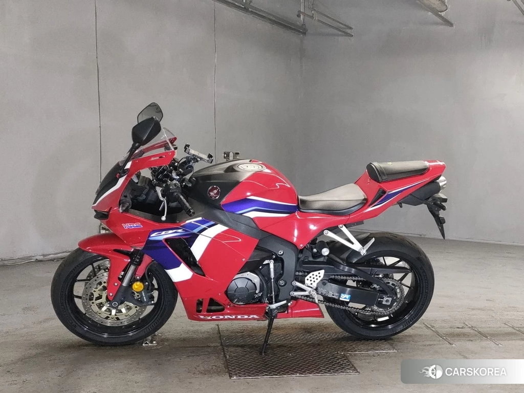 Проданный Honda CBR600RR 2021 из Японии, фото 2