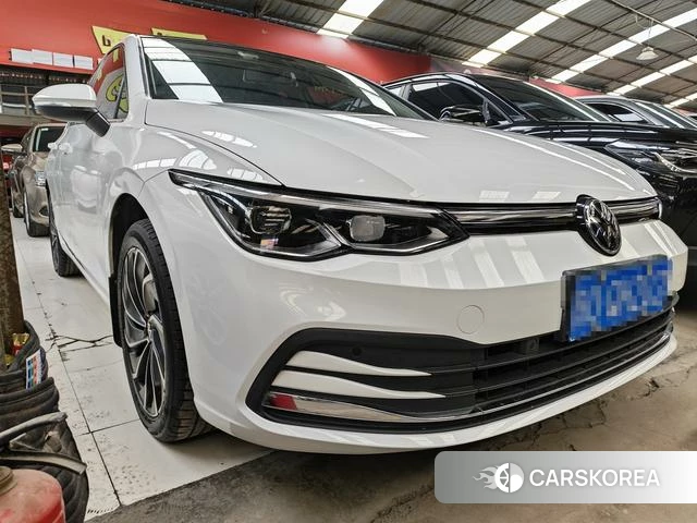 Volkswagen Golf 2021 Белый из Китая, фото 2