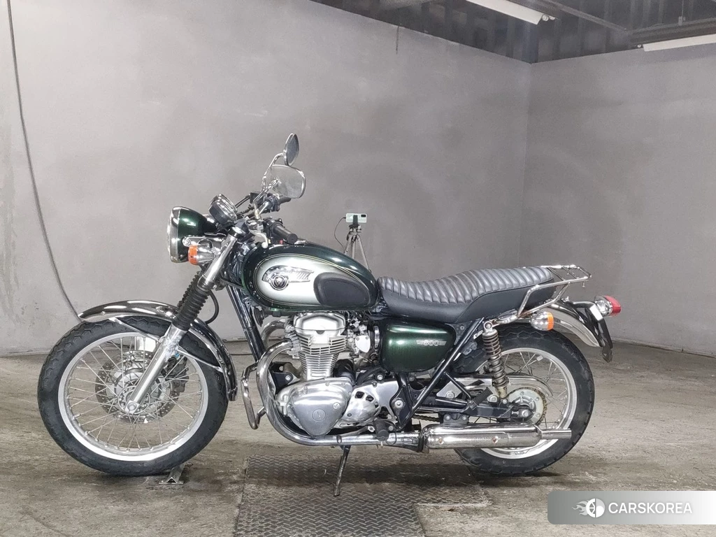Проданный Kawasaki W800 2011 из Японии, фото 2