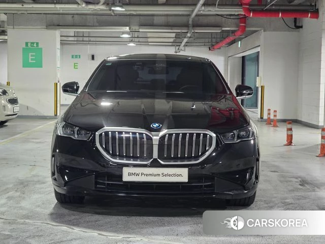 BMW 5 Series (G60) id 4725023 из Кореи 12