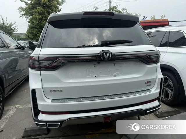 Chang'an CS95 2023 Белый из Китая, фото 3