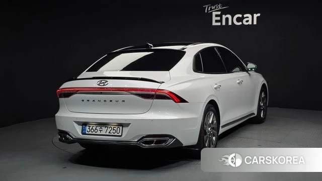 Hyundai The New Grandeur IG Hybrid id 4350910 из Кореи 12