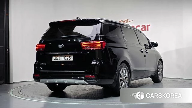 Kia The New Carnival id 4626341 из Кореи 12