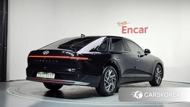 Hyundai Grandeur (GN7) id 4618230 из Кореи 12