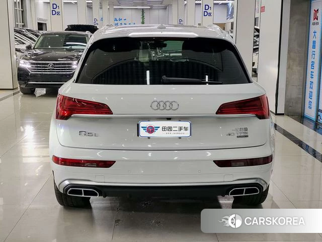 Audi Q5L 2023 Белый из Китая, фото 3