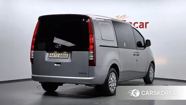 Hyundai Staria id 3306030 из Кореи 12