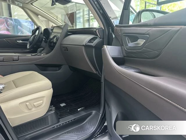 Toyota Elfa id 4359680 из Китая 9